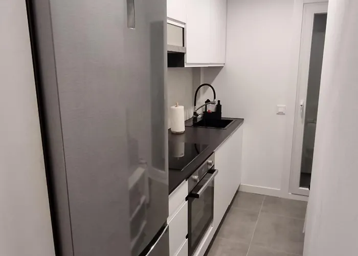 Nines Moderno Y Centrico, En Zona Tranquila Cerca De La Playa Daire *