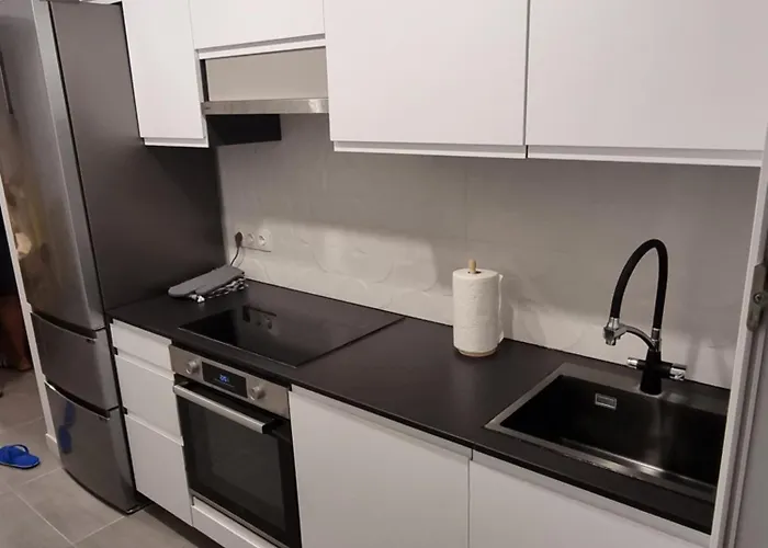 Nines Moderno Y Céntrico, En Zona Tranquila Cerca De La Playa Appartement *